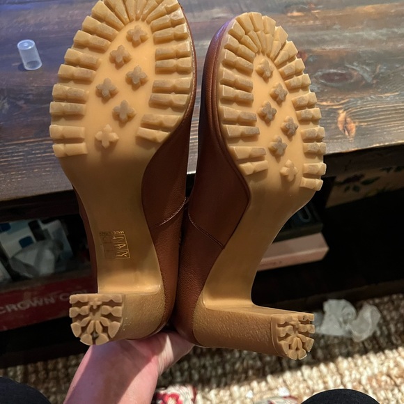 Gucci booties with rubber soles and heels.  Size 38.  3.5” heels.  Worn once. - Picture 4 of 4